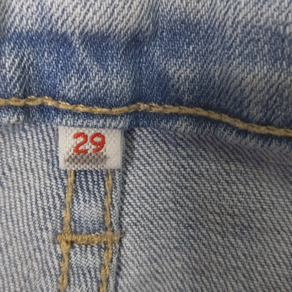 Leviś Strauss Jean  shorts distressed Shorts size 29